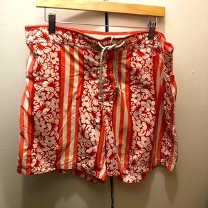 🦞🦞Men’s Vilbrequin swim trunks. Beautiful.  G1